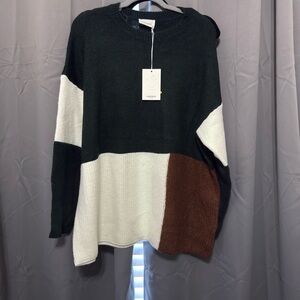 ANDREE BY UNIT Black and White Geometric Crew Neck Sweater